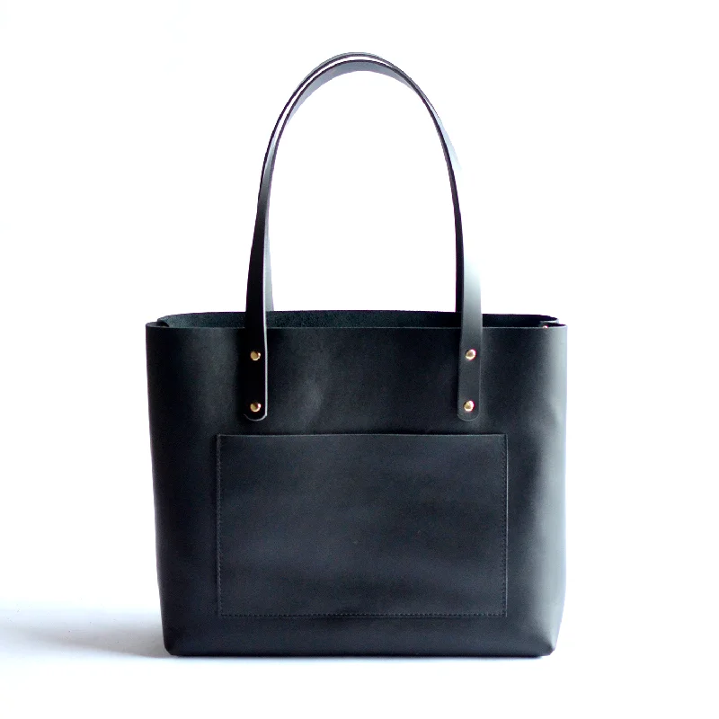 Convertible bucket bag that can be worn as a cross - body or shoulder bagLarge Classic Tote - Black Leather