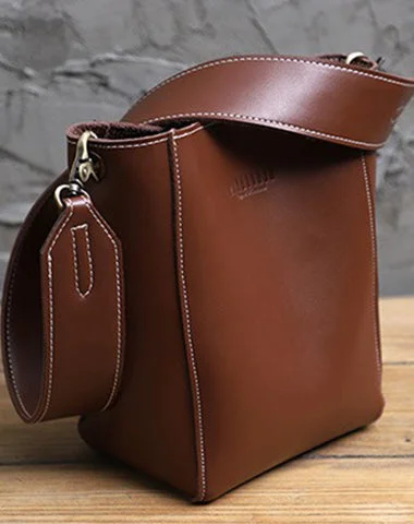 Plus - size bucket bag with a spacious interior for carrying daily essentialsCute Coffee LEATHER WOMEN Bucket SHOULDER BAG Barrel Crossbody Purses FOR WOMEN