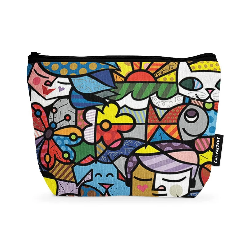 Plus-size makeup bag with an extra-large capacity for storing all makeup essentialsMakeup Pouch Cartoon Art