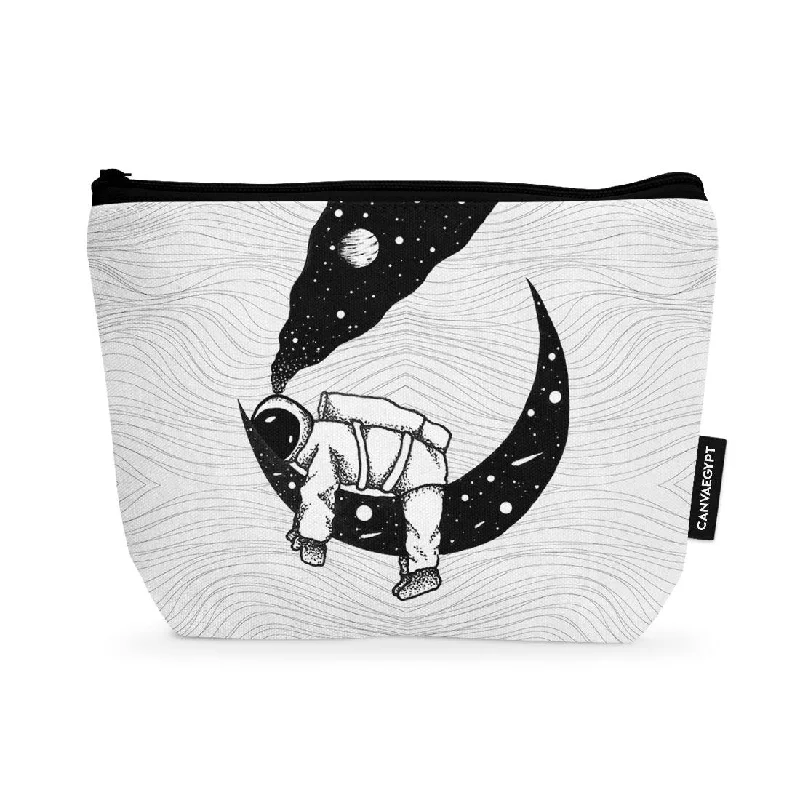 Canvas makeup bag with a cute animal print for a fun lookMakeup Pouch interstellar sleep