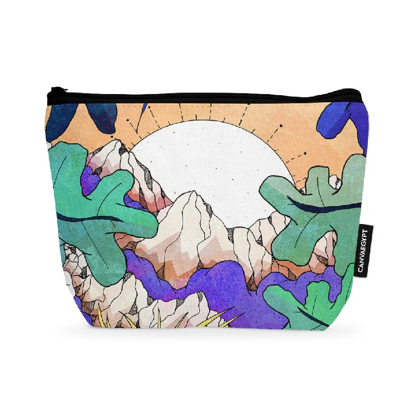 Makeup bag with a hidden anti-theft pocket for small valuablesMakeup Pouch Jungle mountains