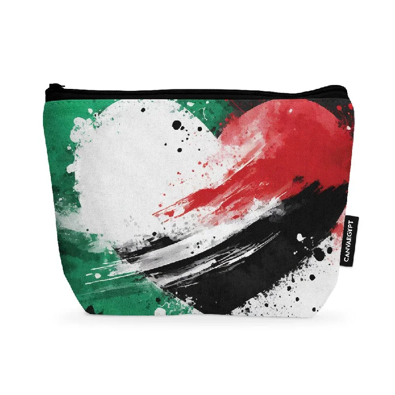 Leatherette makeup bag with a quilted pattern and a magnetic closureMakeup Pouch Women Palestine heart