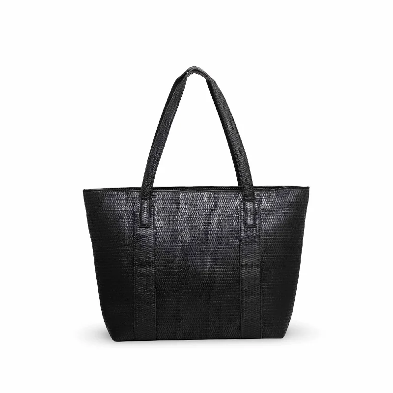 Plus - size shoulder bag with a roomy interior for carrying daily essentialsBlack Casual Shoulder Bag P55591