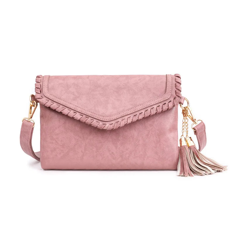 Women's waterproof nylon crossbody bags for outdoor adventuresBM9108 High Quality Woven Leather Tassel Shoulder Messenger Bags Women Saddle Bag Vintage Leather Crossbody Bag