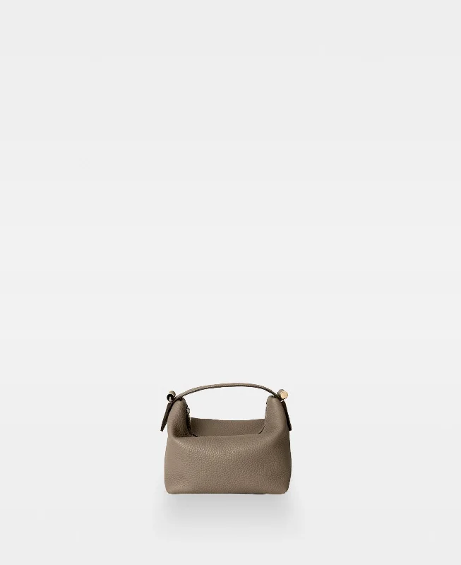 Vegan leather handle bag made from recycled materials for eco - conscious consumersCALLY box bag - Sand