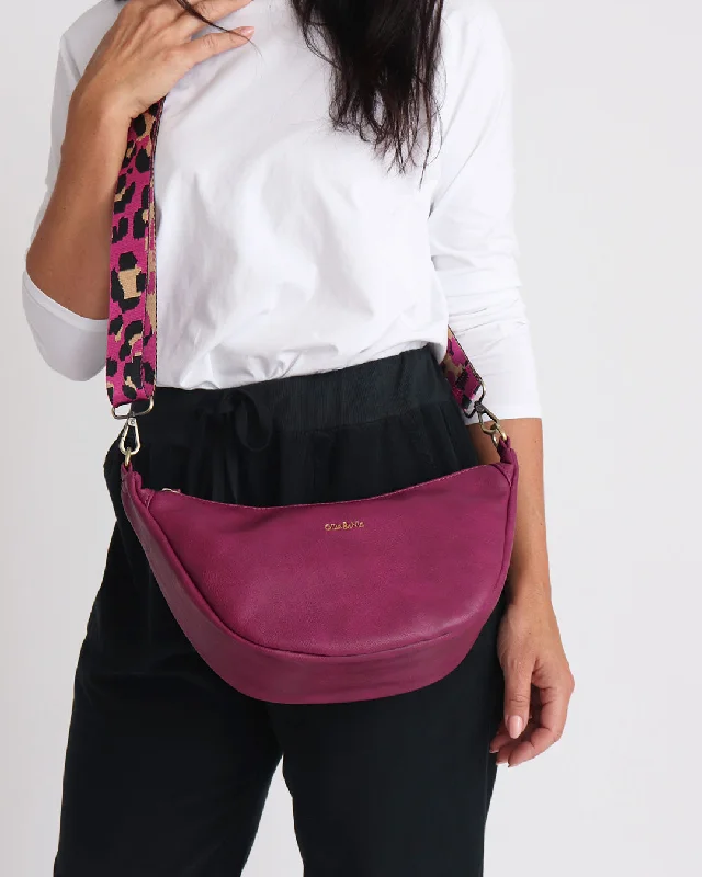 Crossbody bag with a hidden anti - theft pocket for securityDempsey Scoop Bag - Orchid