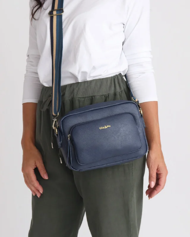 Crossbody bag with multiple compartments and pockets for organizationDoyle Crossbody - Navy