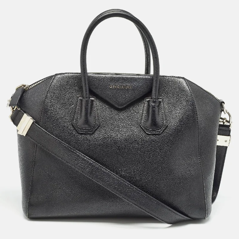 Plus-size satchel with a spacious interior for carrying all essentialsGivenchy Black Leather Medium Antigona Satchel