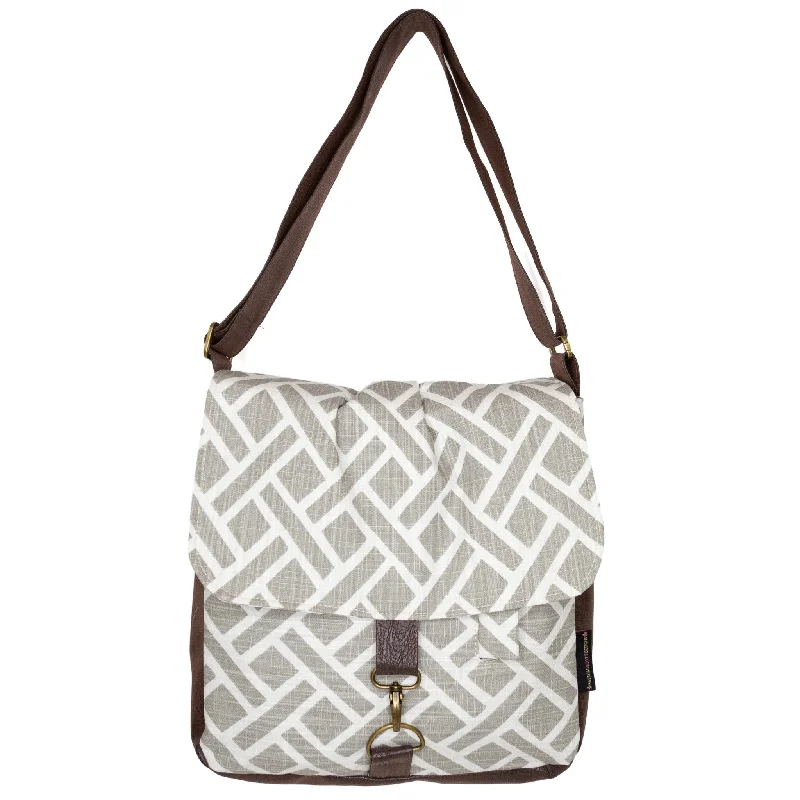 Vintage - style crossbody bag with a brass frame and leather strapsGretta Premier: Stonewood