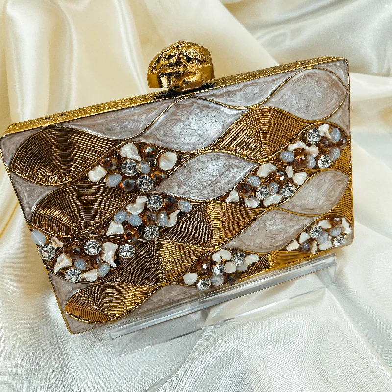 Fur - trimmed evening bag for a luxurious winter eventJANNAT Clutch