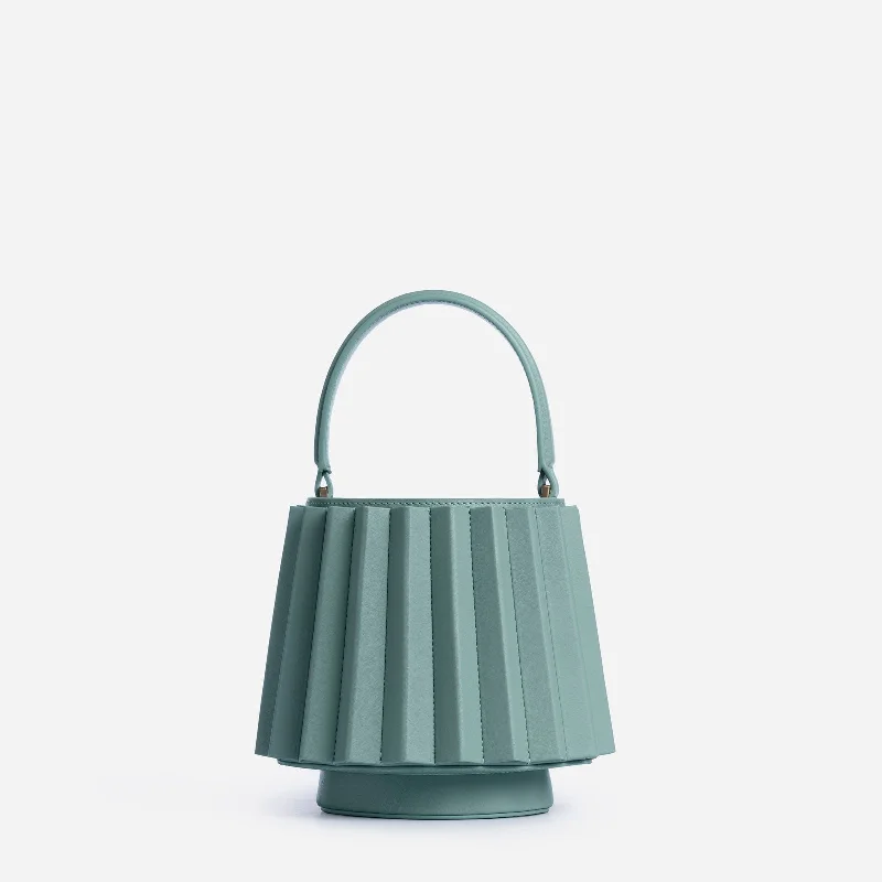 Plus - size handle bag with a spacious interior to carry all daily essentialsLantern Bag Pleated