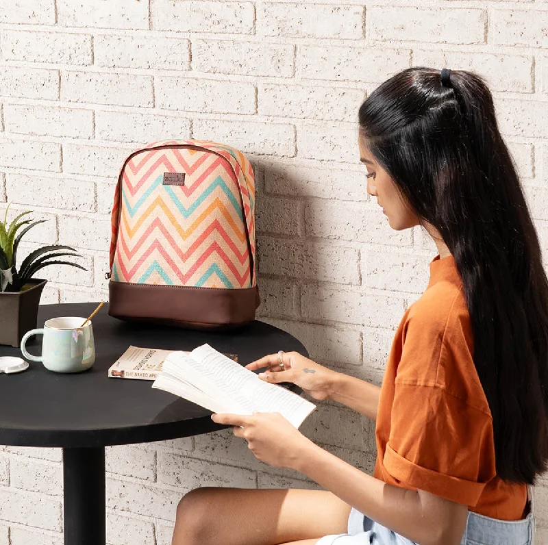 Convertible backpack that can be worn as a cross - body bagWavBeach Dome Daypack